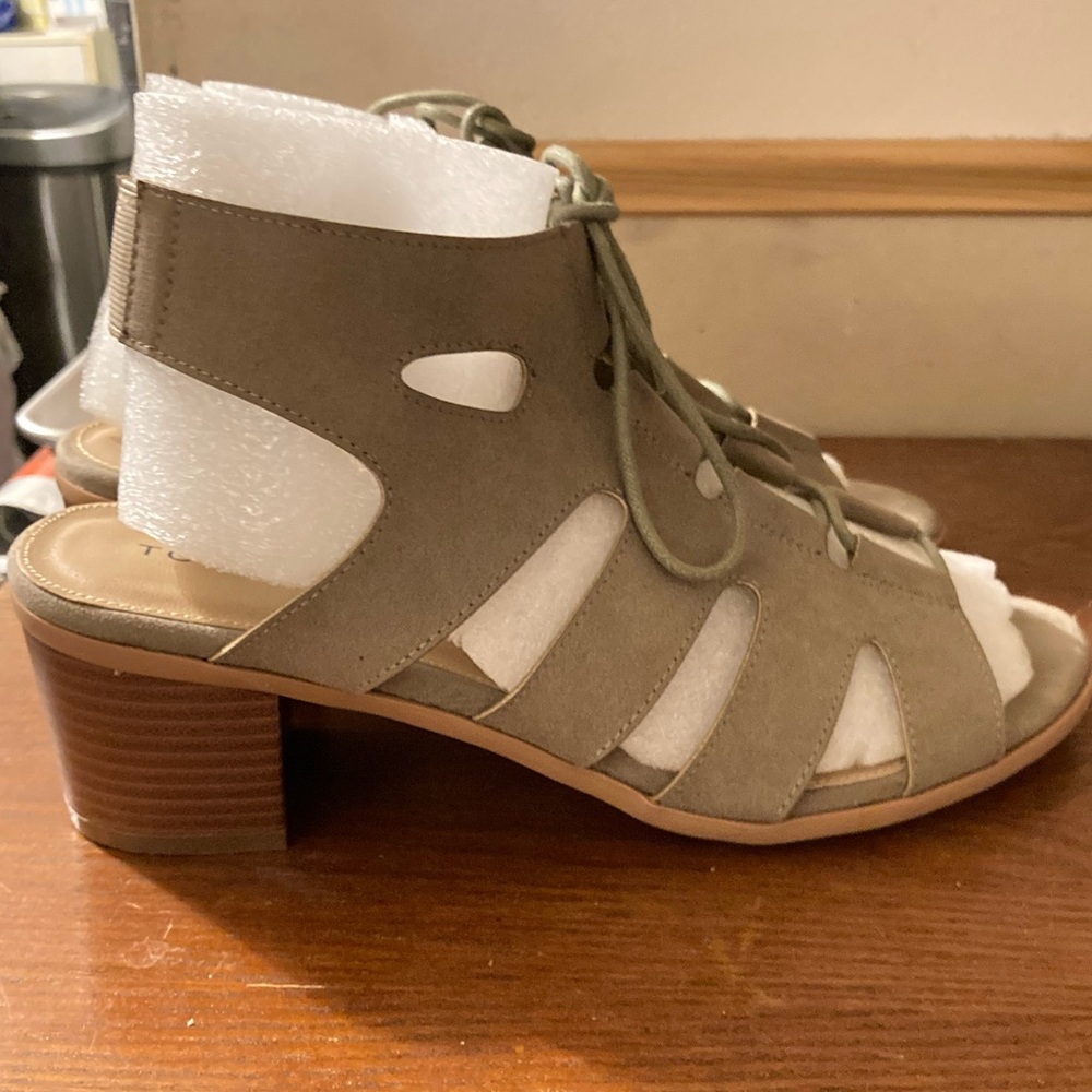 Torrid lace up block heel taupe sandals 10w